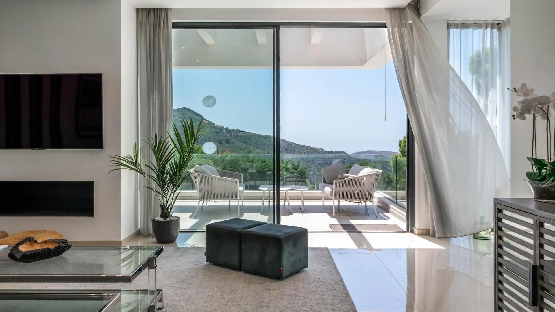 Villa Eagle Benahavis Spain